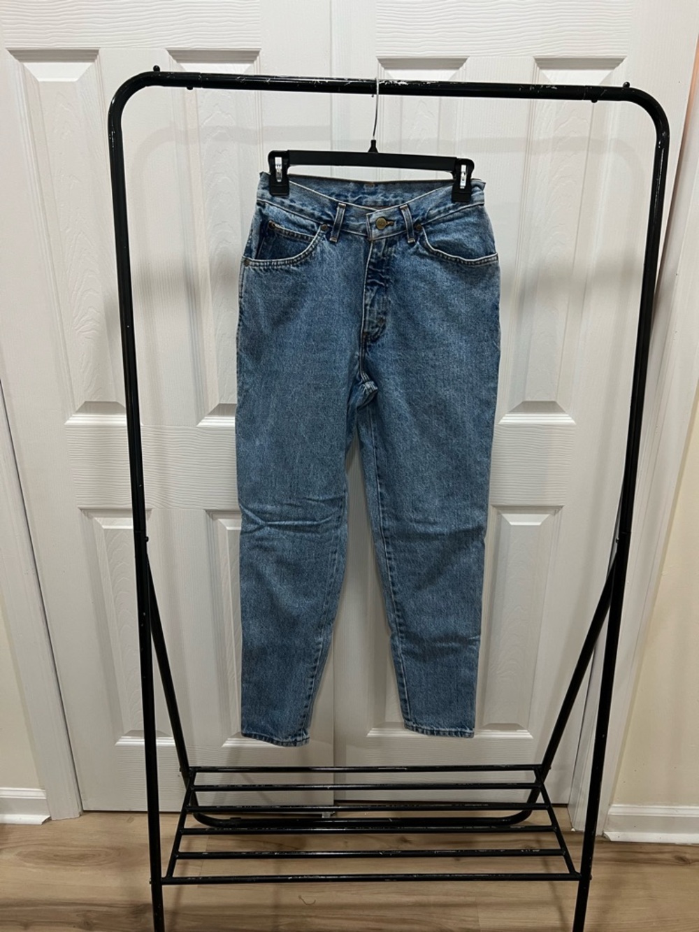 chic High-Rise Blue Denim Jeans